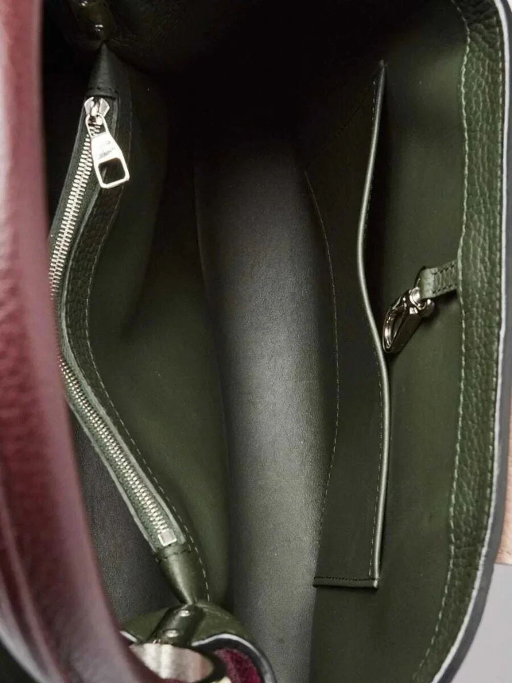Louis Vuitton Galet/Violet Taurillon Leather Capucines MM Bag